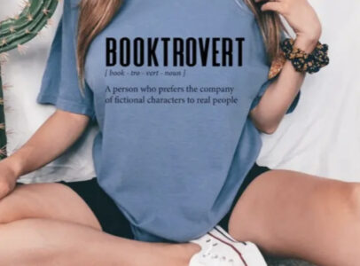 booktrovert comfy shirts for book lovers